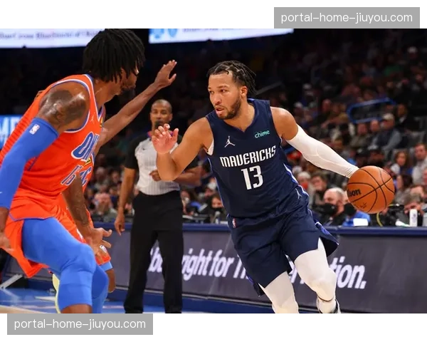 雷霆防守转换压制独行侠 亚历山大领衔无限换防体系